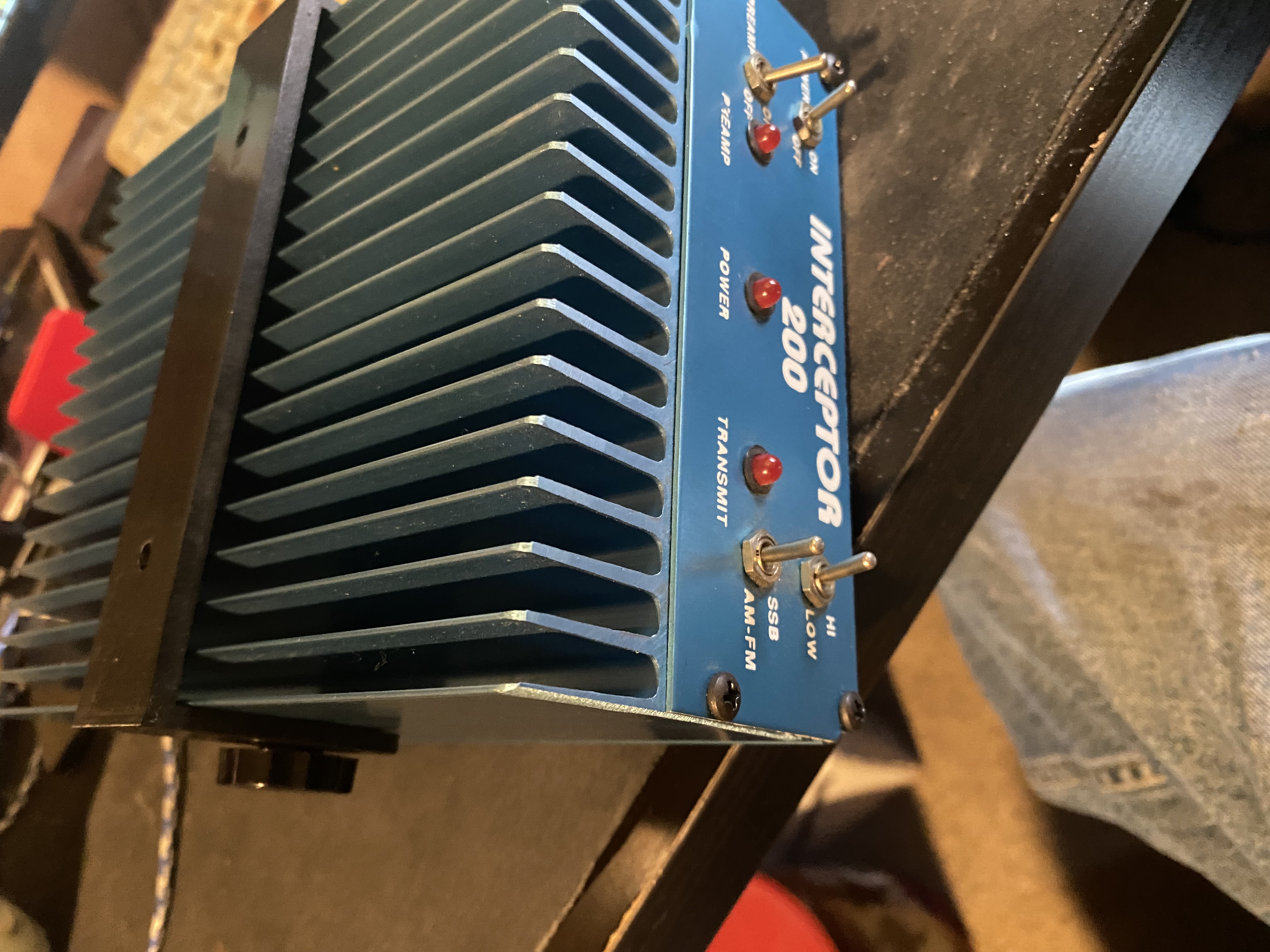 Linear Amp Mount