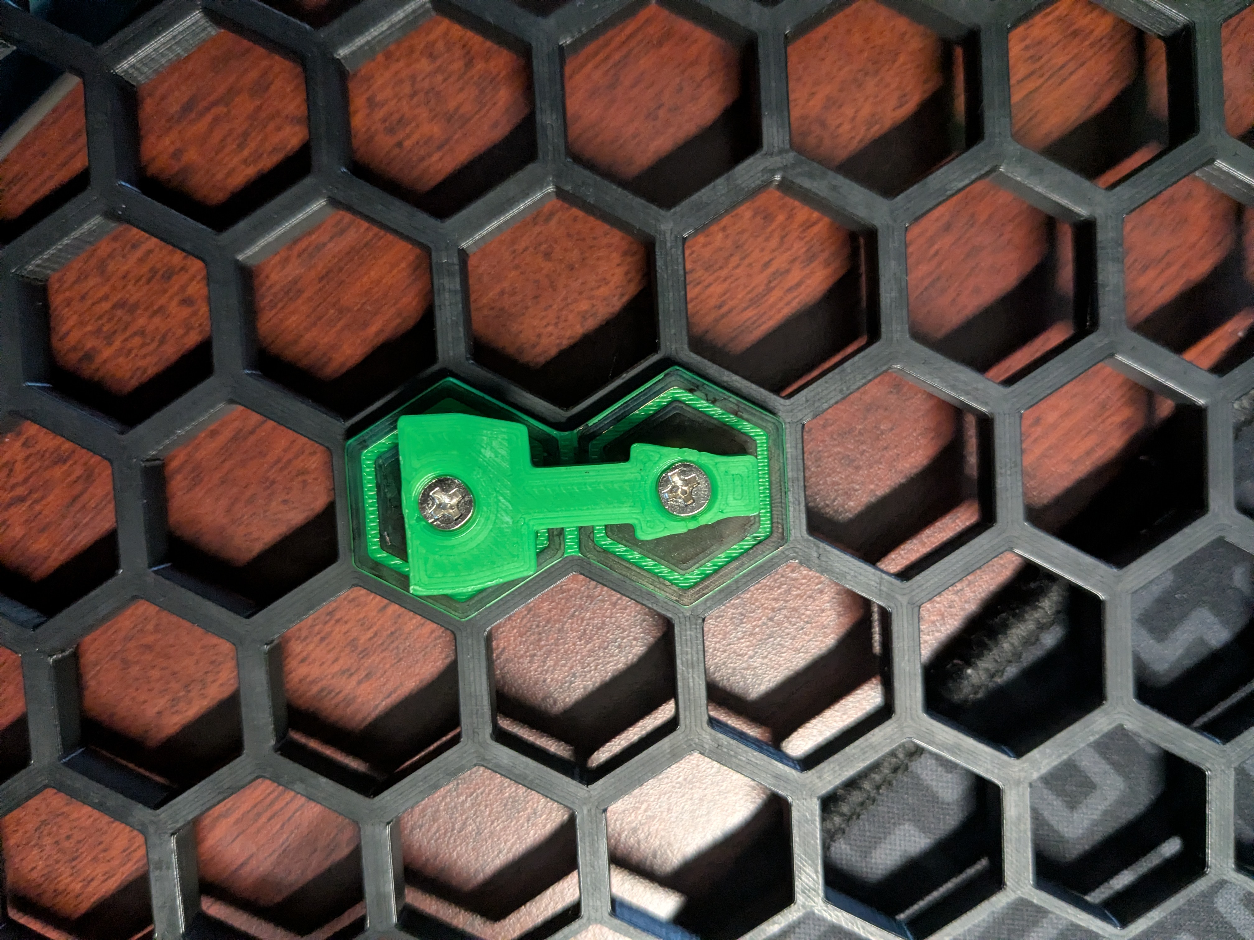 Peglock Adapter for Honeycomb Storage Wall