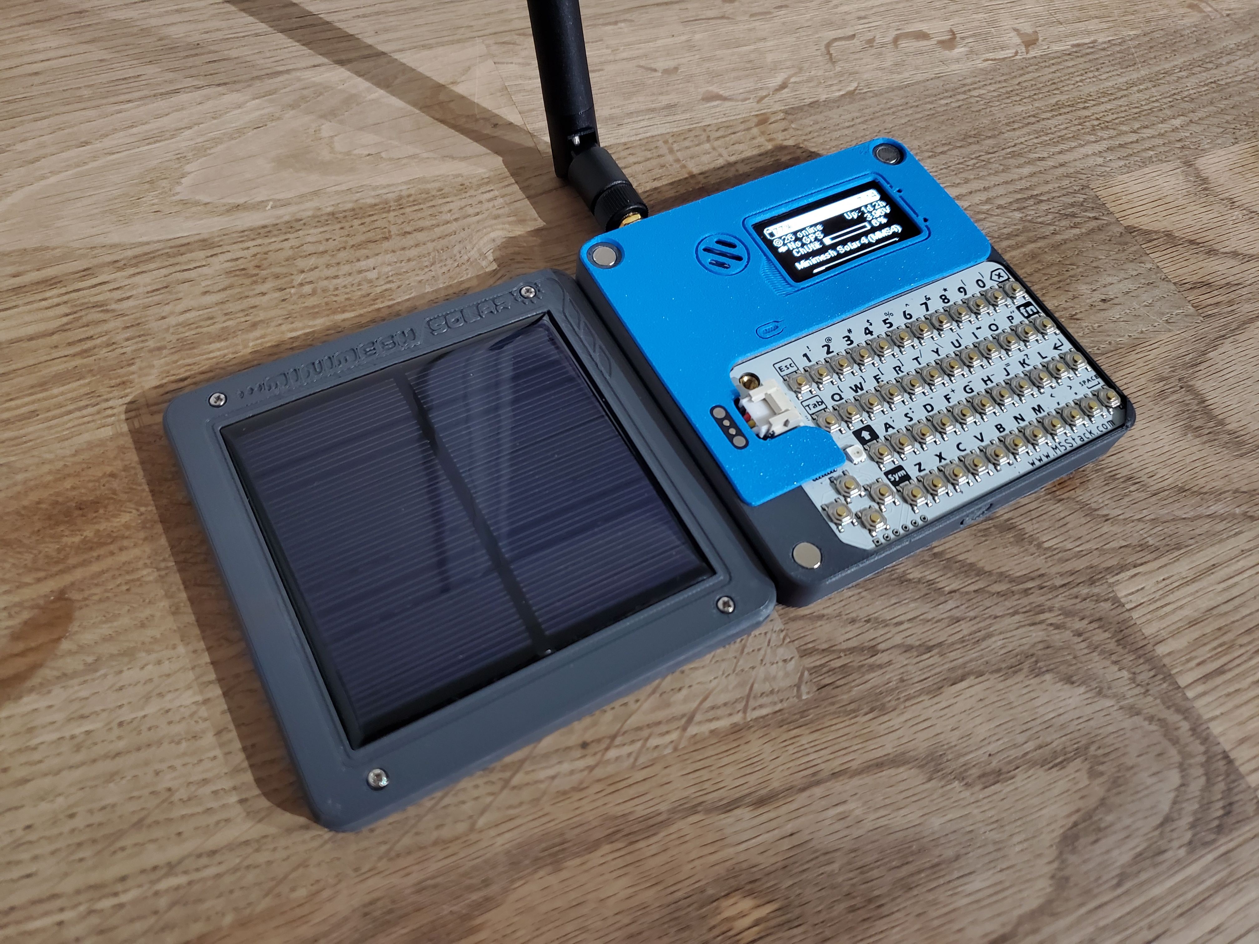 Minimesh Solar | Standalone fakeTec Messenger Node