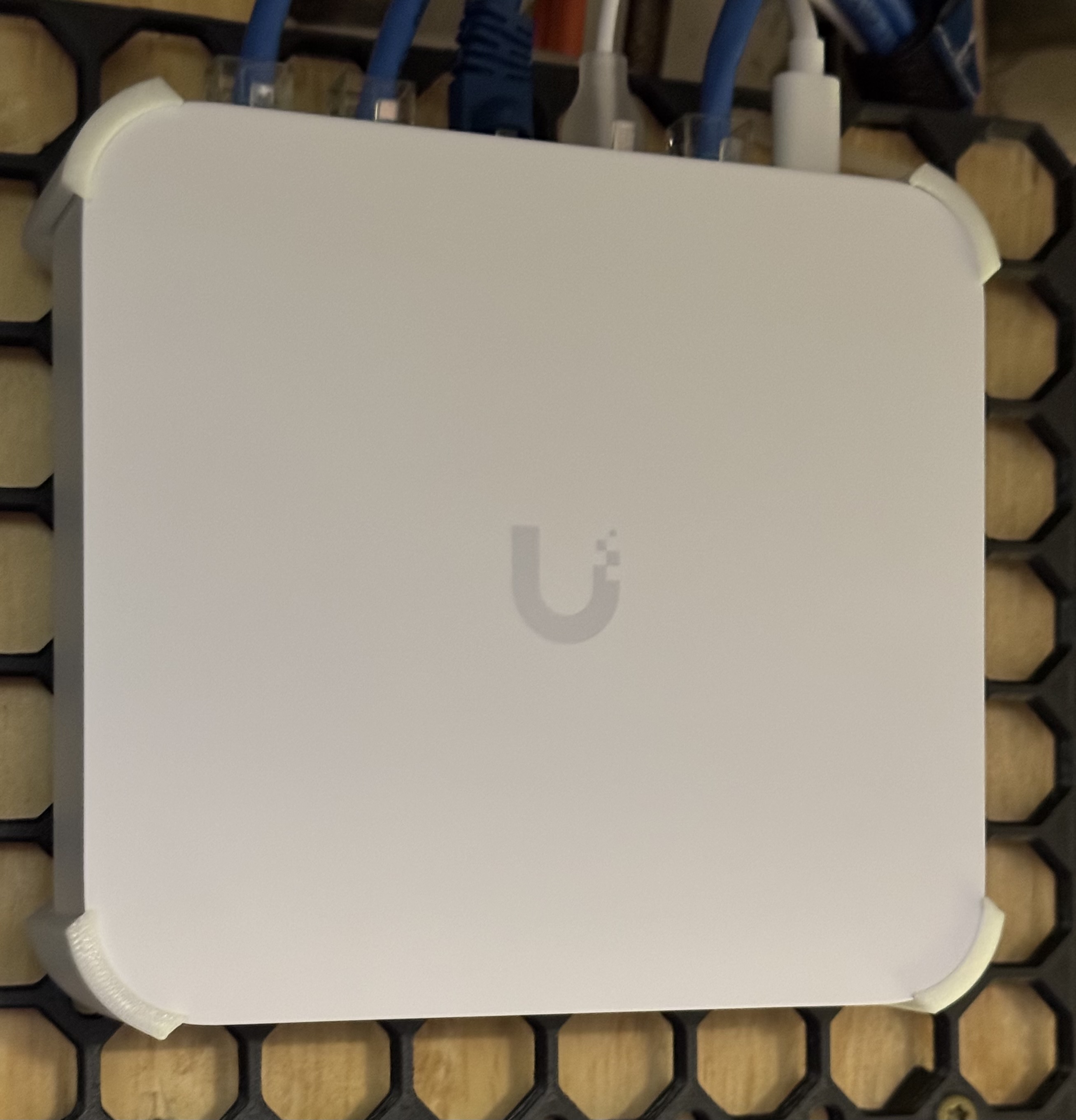 Multiboard Unifi Cloud Gateway Mount