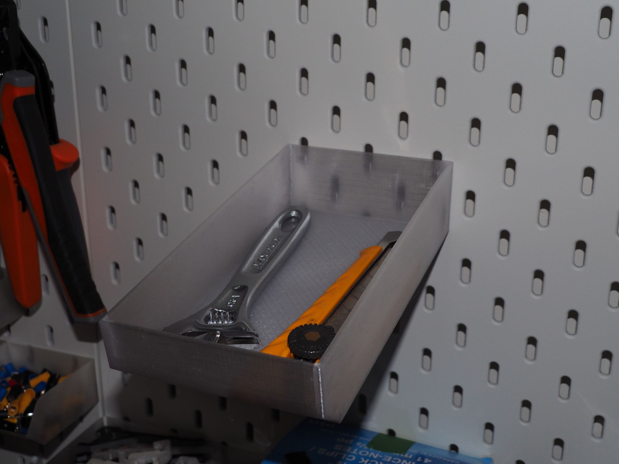Skadis tray - space saver *updated*