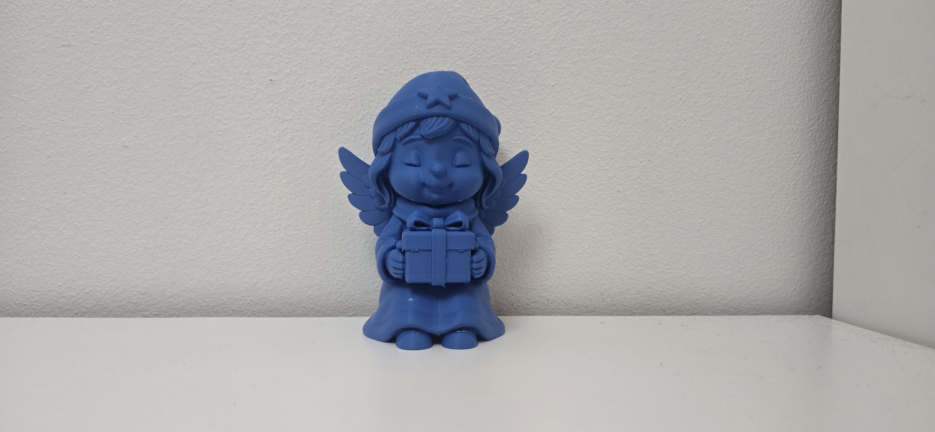 Angel with Gift Box and Star Hat Christmas Figure