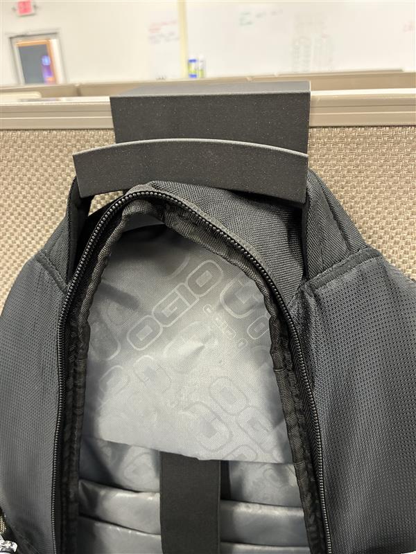 Cubicle backpack hook/ hanger — thumbnail 4