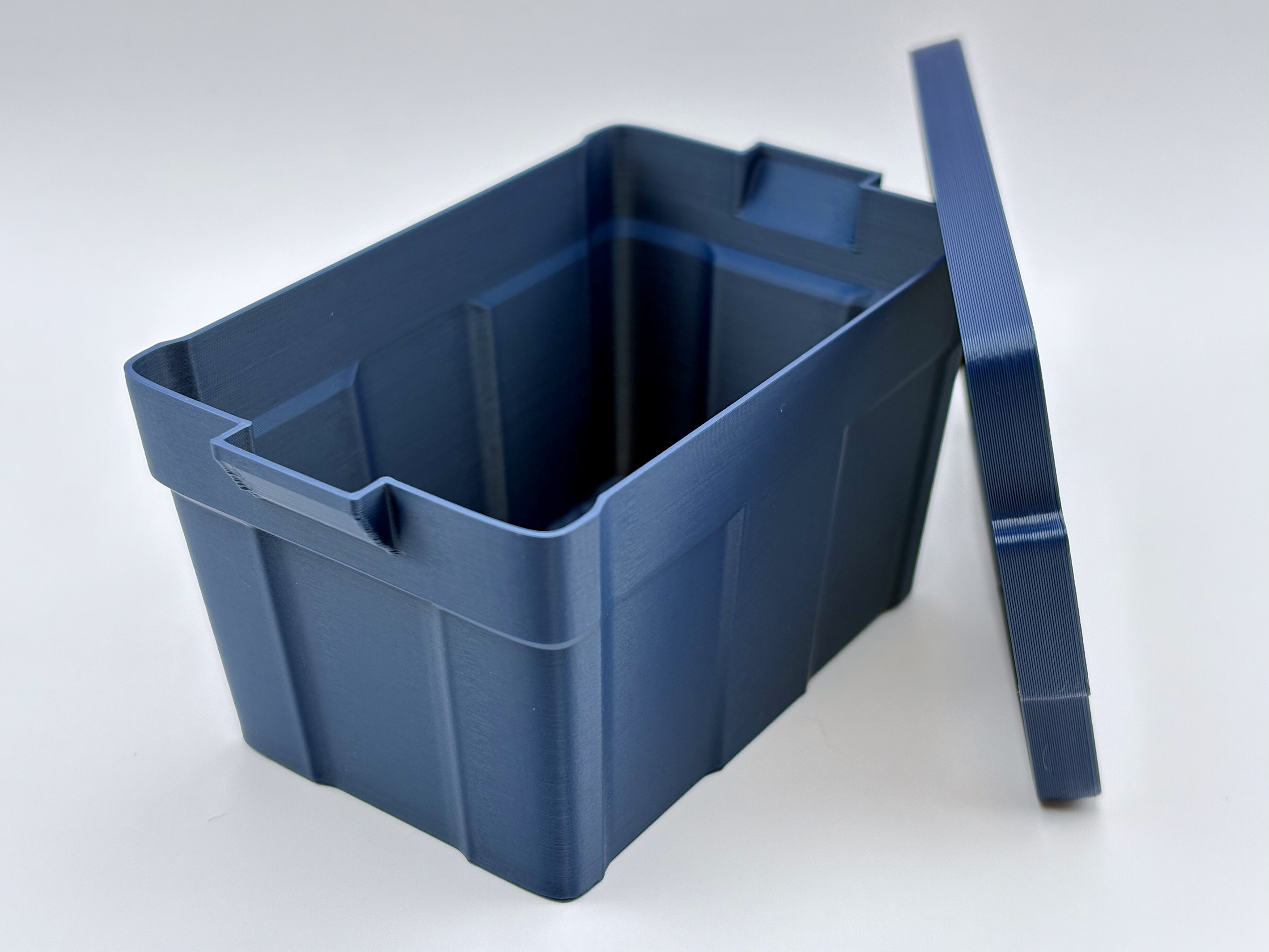 Miniatura 4 do modelo 3D UPDATED Miniature Rubbermaid Storage Bin with Stackable Lid - Thicker Walls - Durable