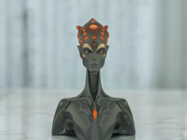 Alien Statue