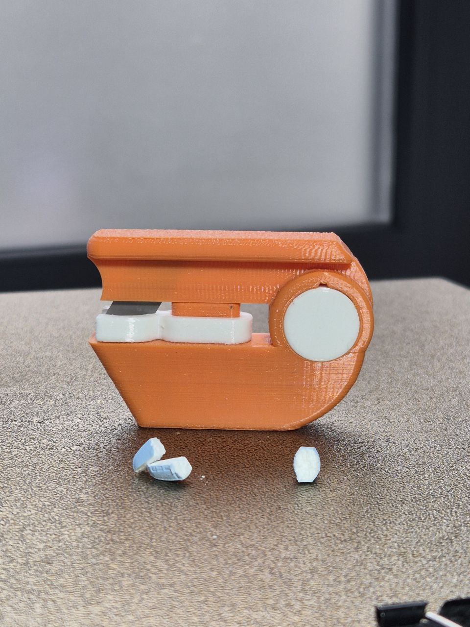 Tablet Quarter Cutter — precise, reliable, and easy to print