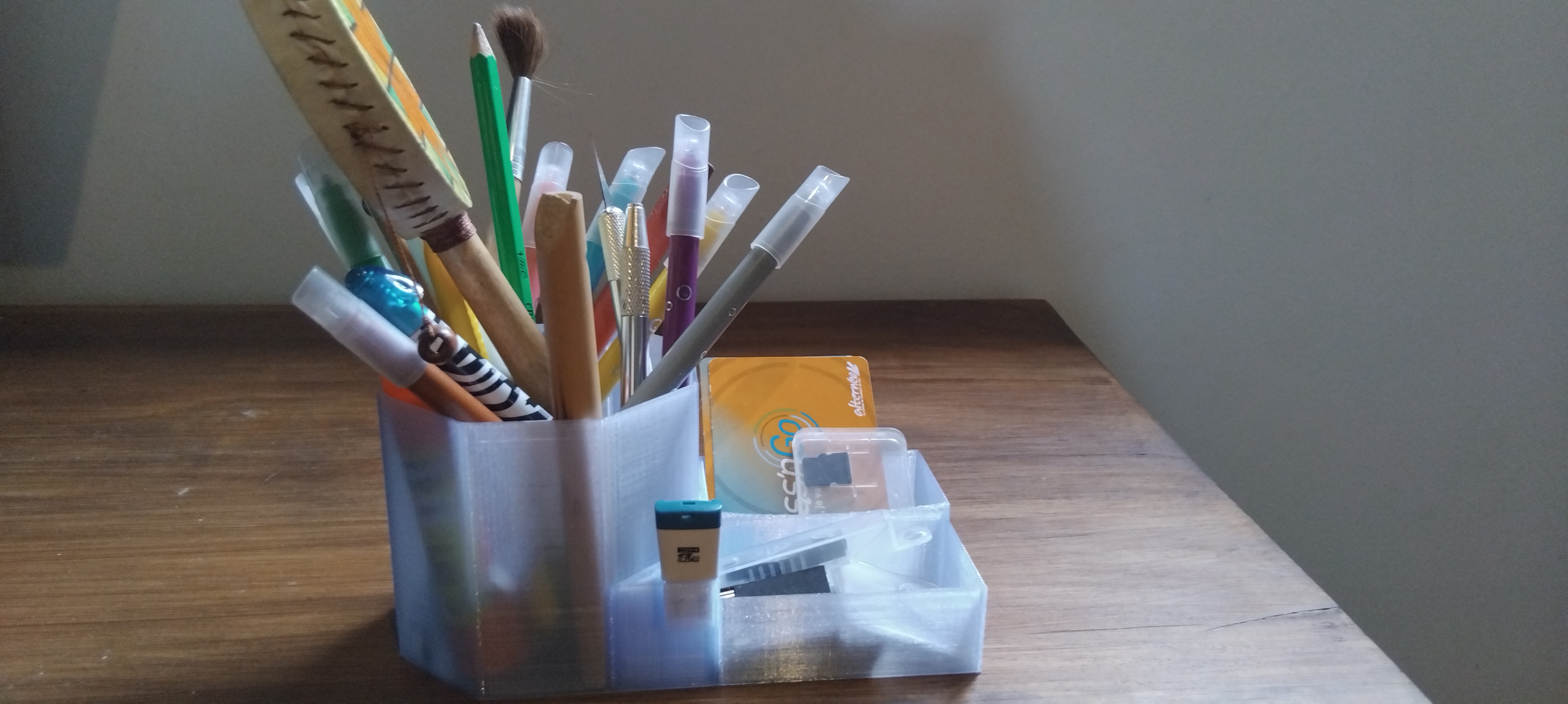 Organisateur de bureau / desk organizer 2.0