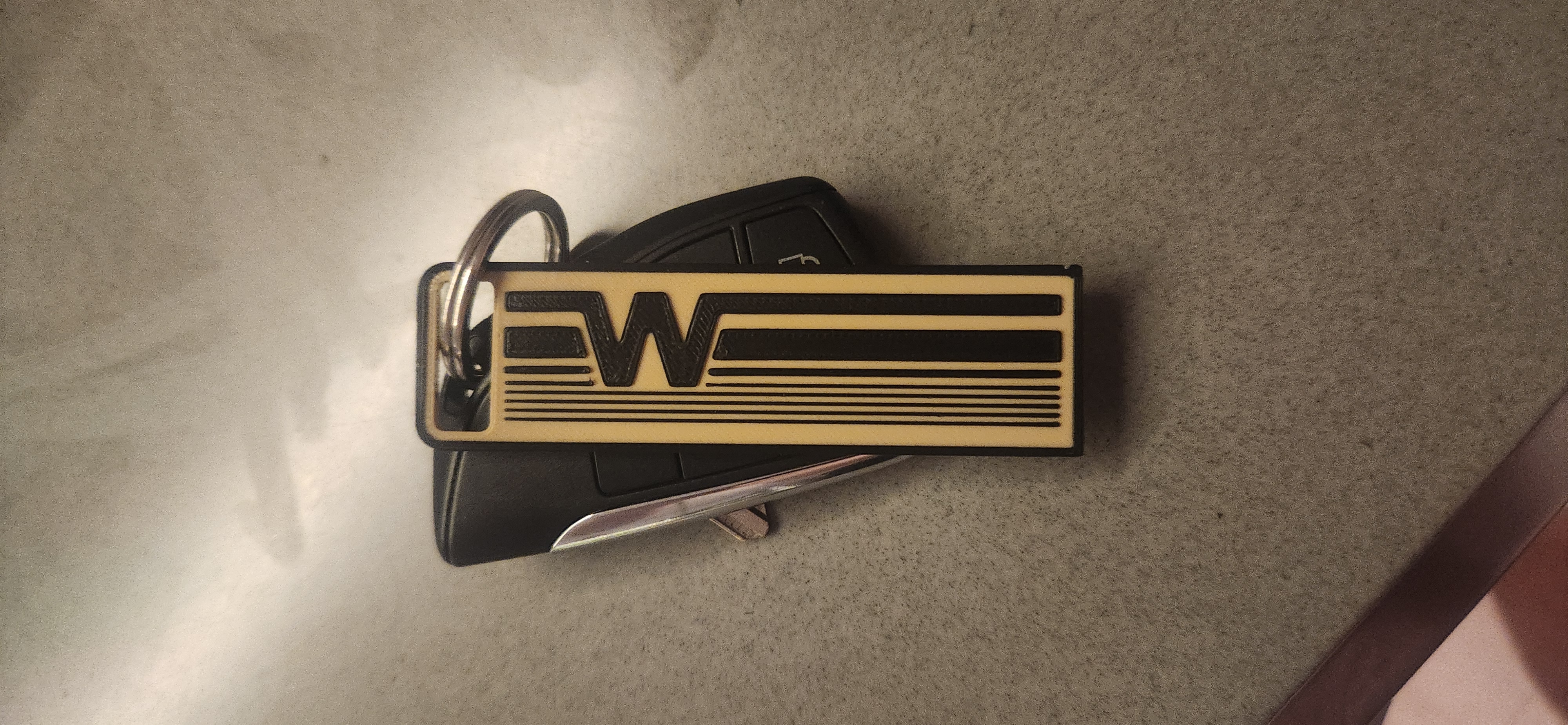 Winnebago classic logo keychain (eagle 5 spaceballs)