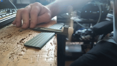 rubber plane / avion — miniatura 2