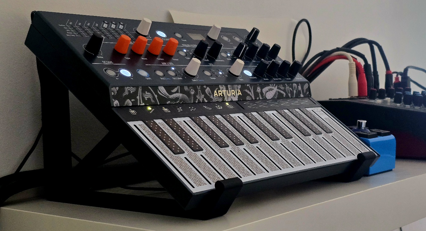 Arturia Microfreak Stand