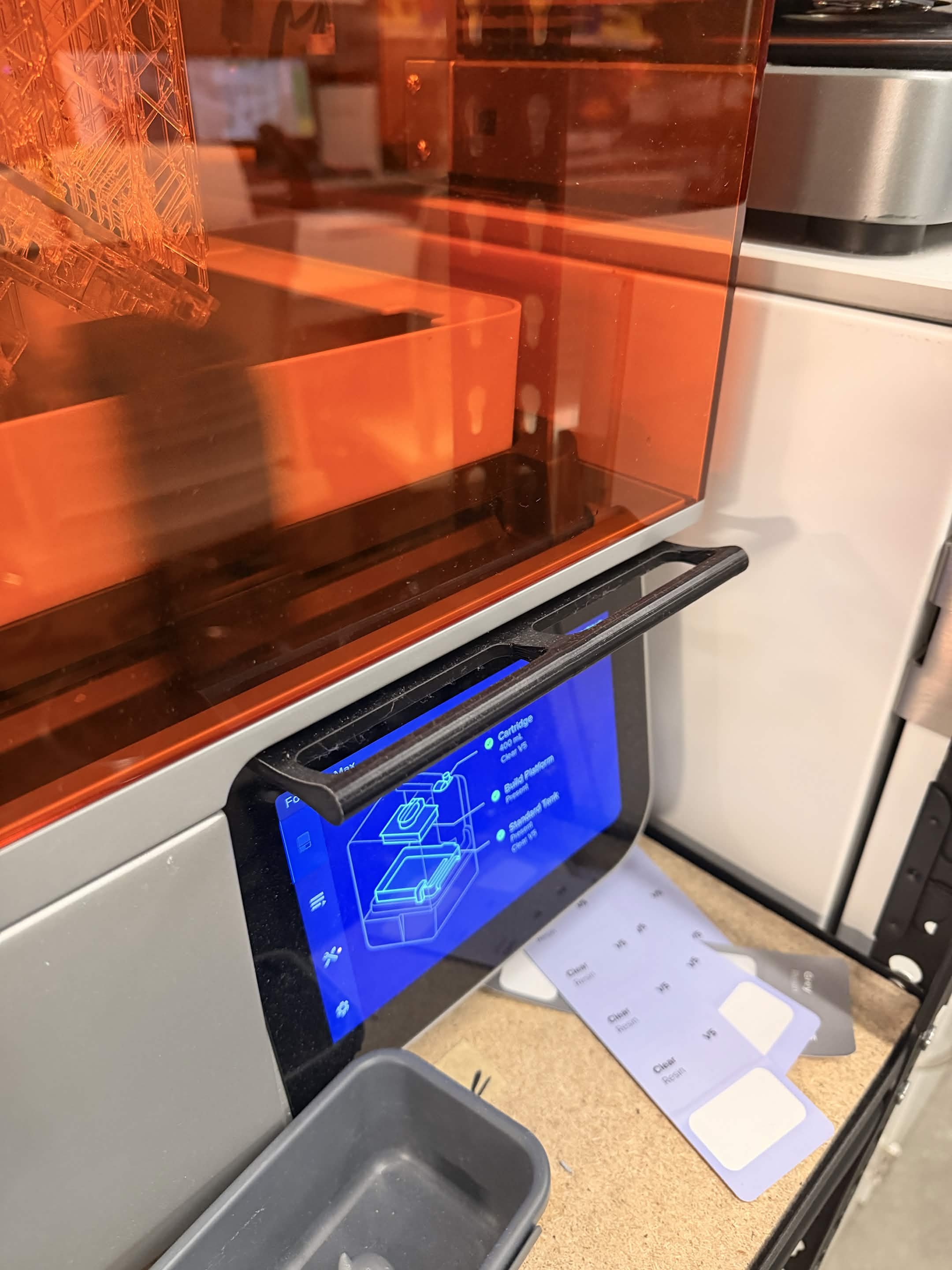 Handles for Formlabs Form 4 and Form Cure 2