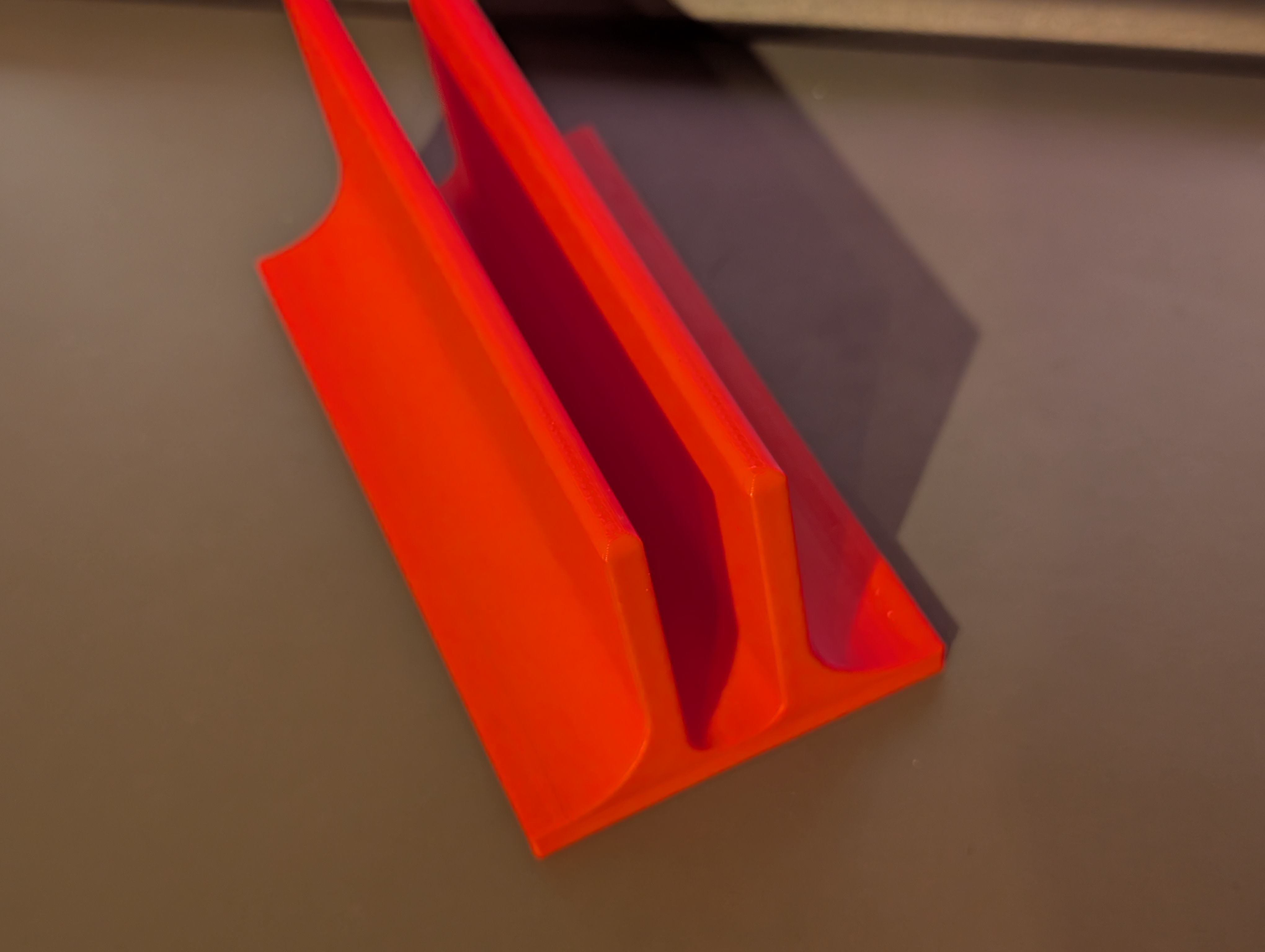 Simple Vertical Tablet Stand
