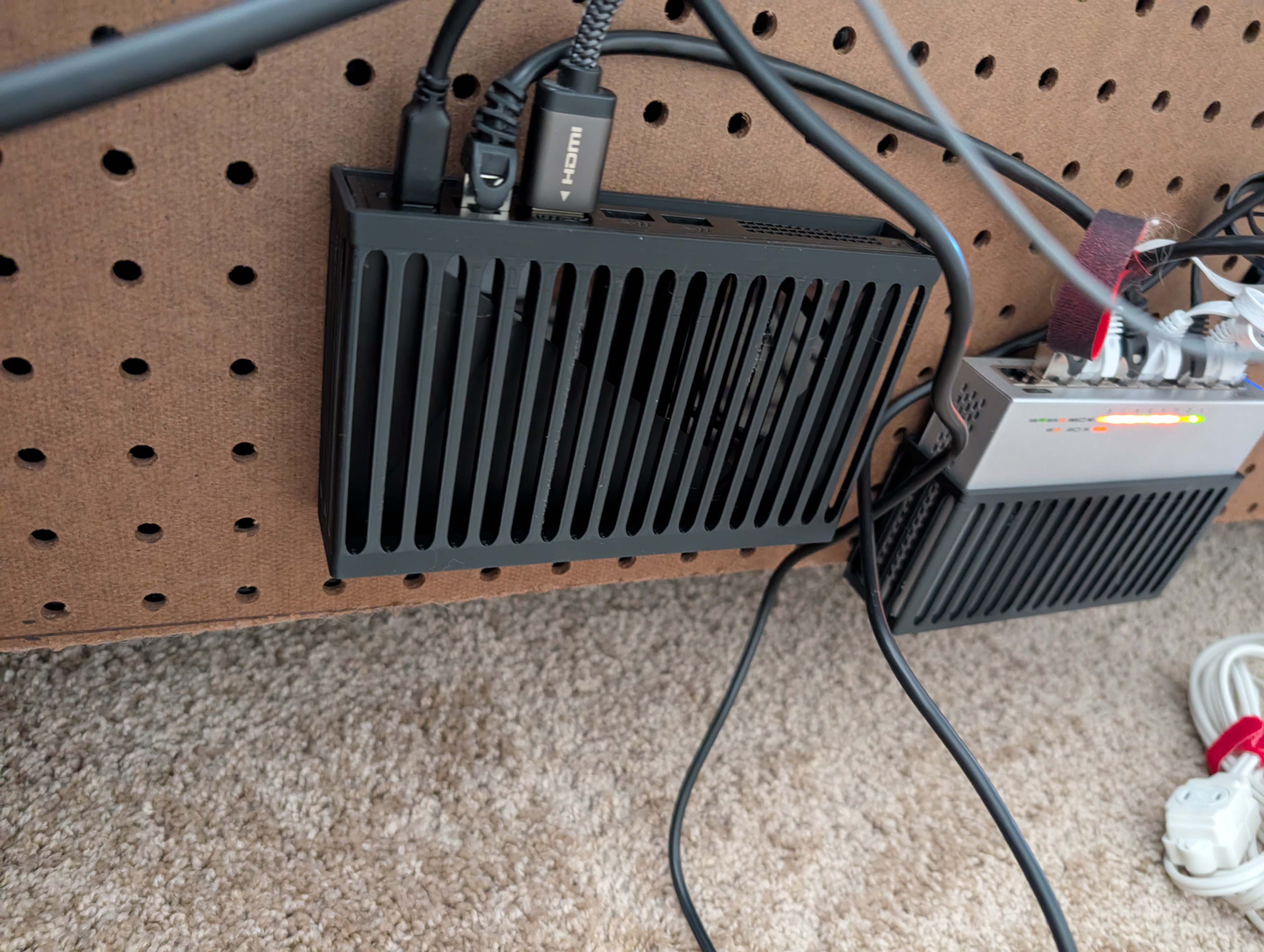 Nvidia Shield TV Pro (2019) Pegboard Mount