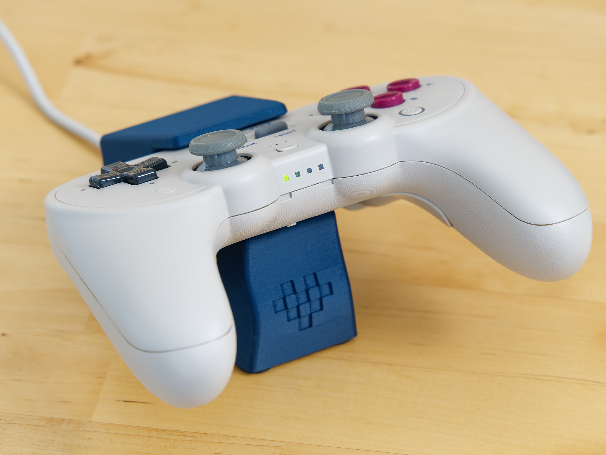 8BitDo Pro 2 stand