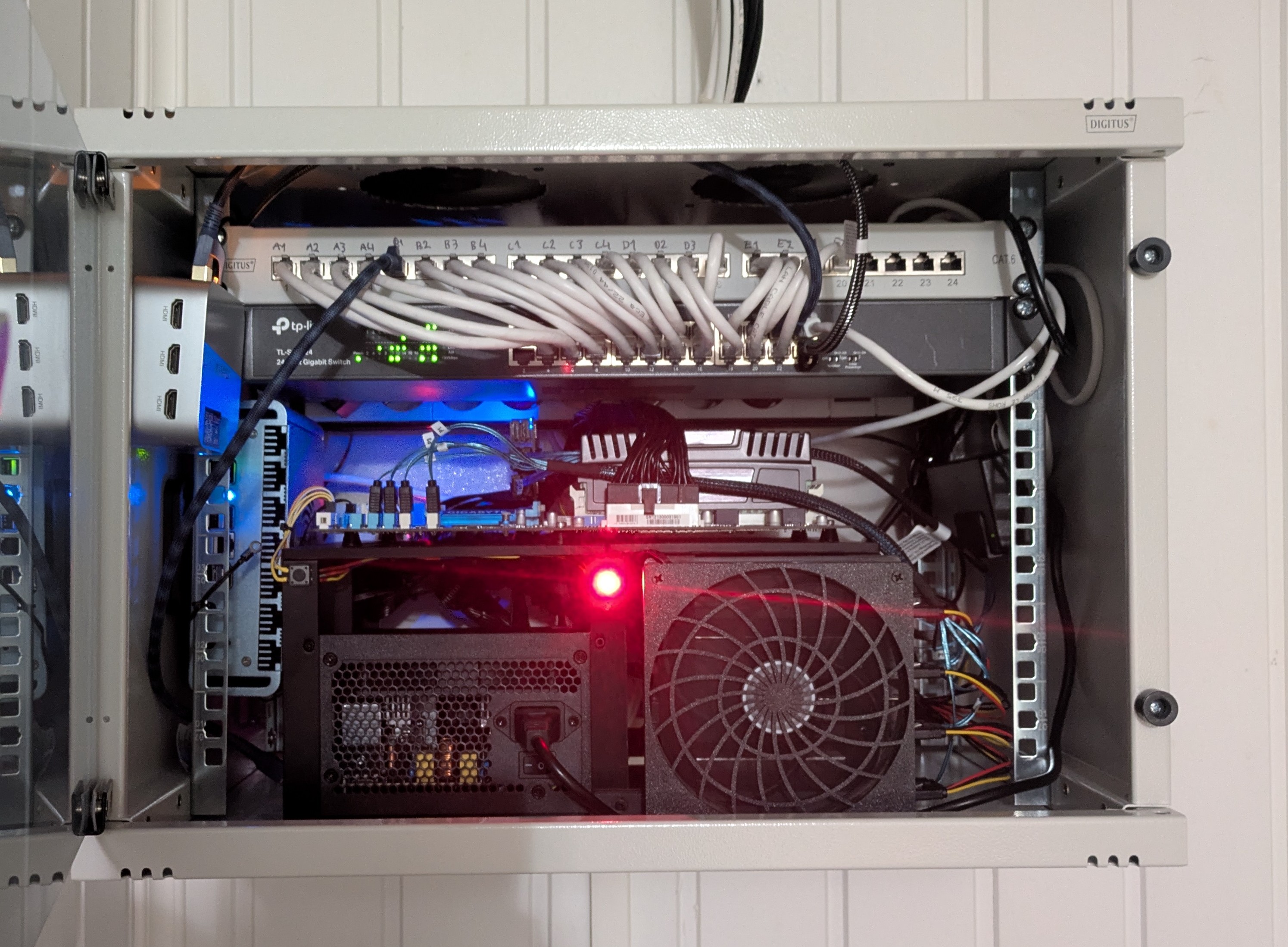 Open NAS case for ATX