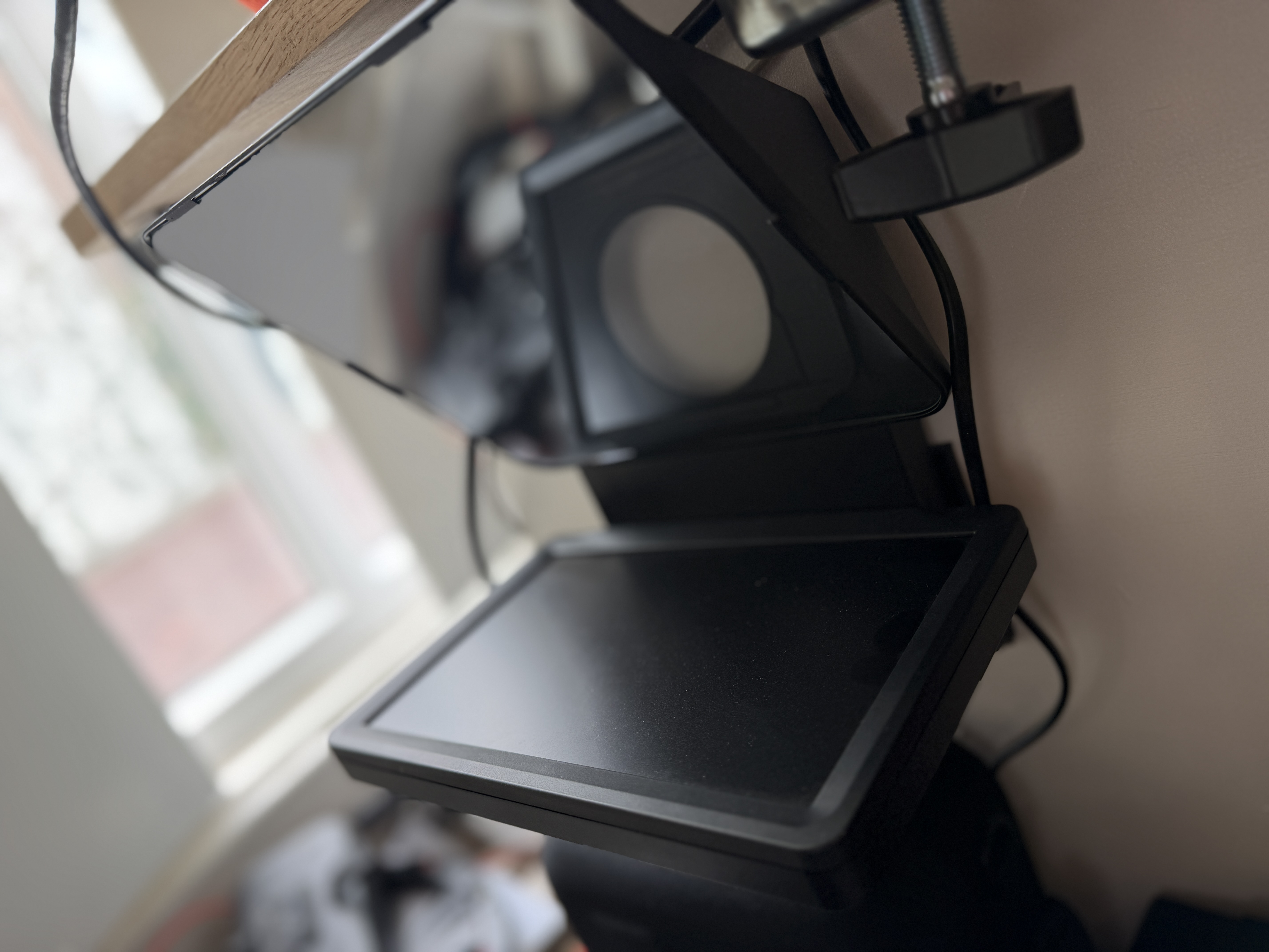 Elgato Prompter wall mount
