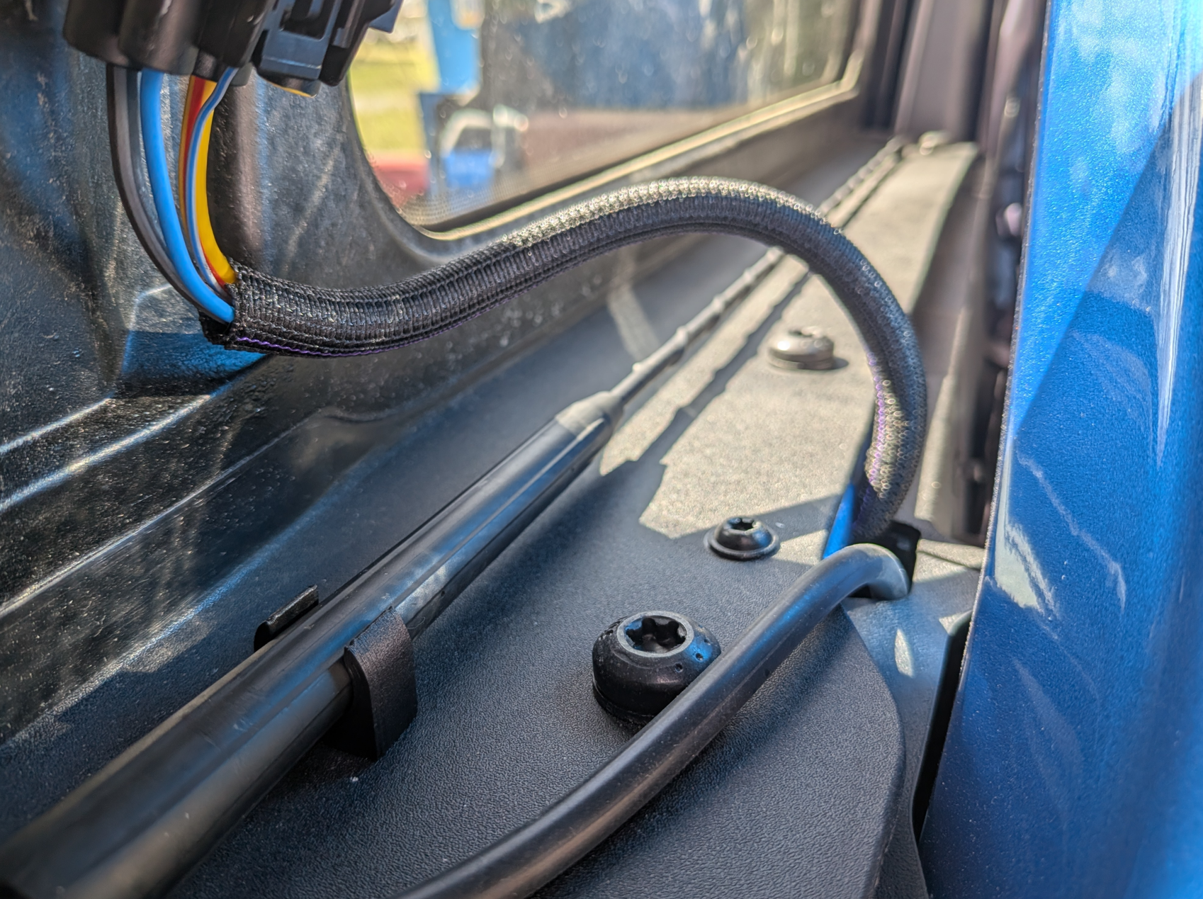 Ford Bronco Antenna mount