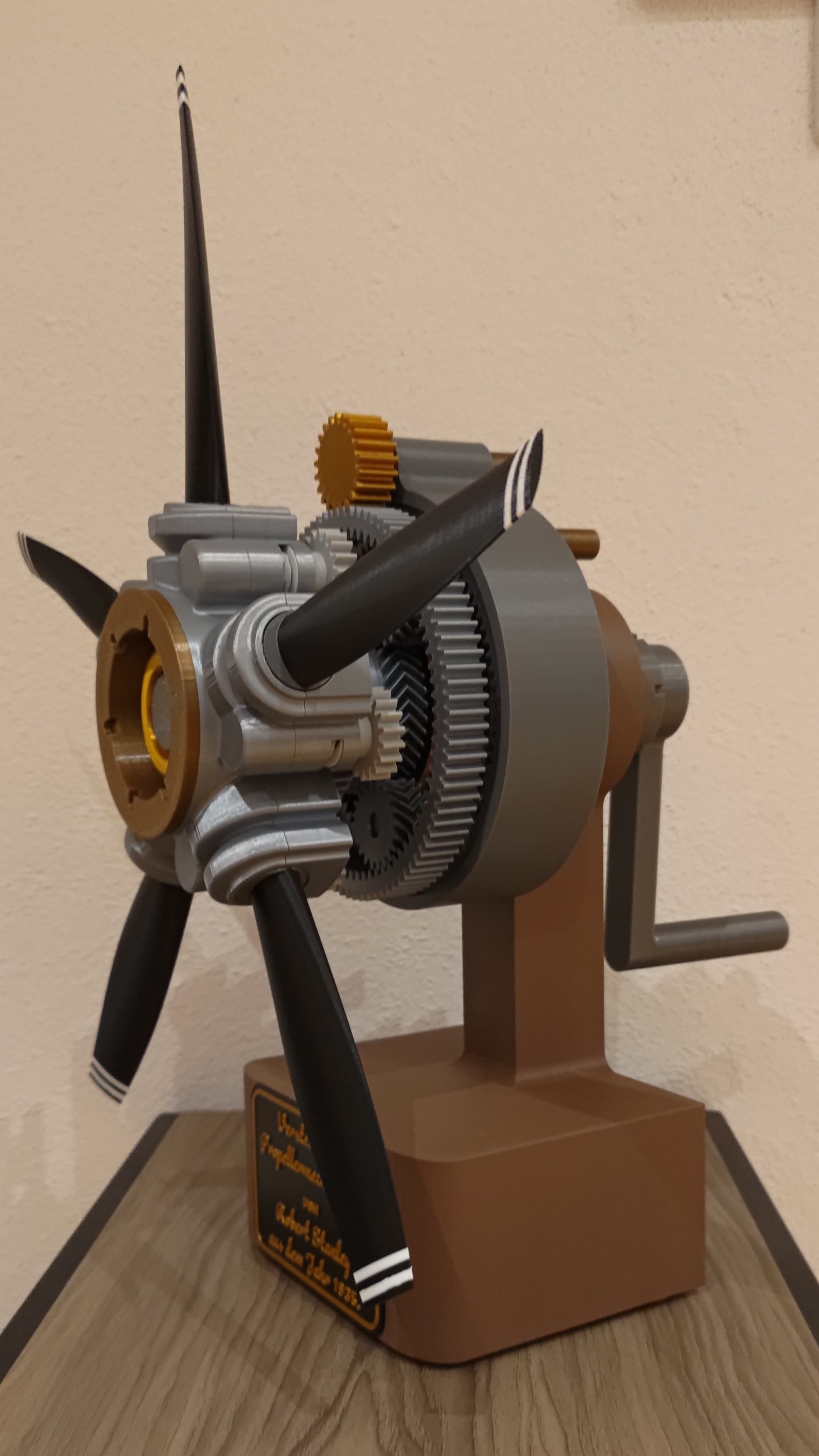 Longer Blades and bigger base with sign, for Variable Pitch Propeller Mechanism by Chris B