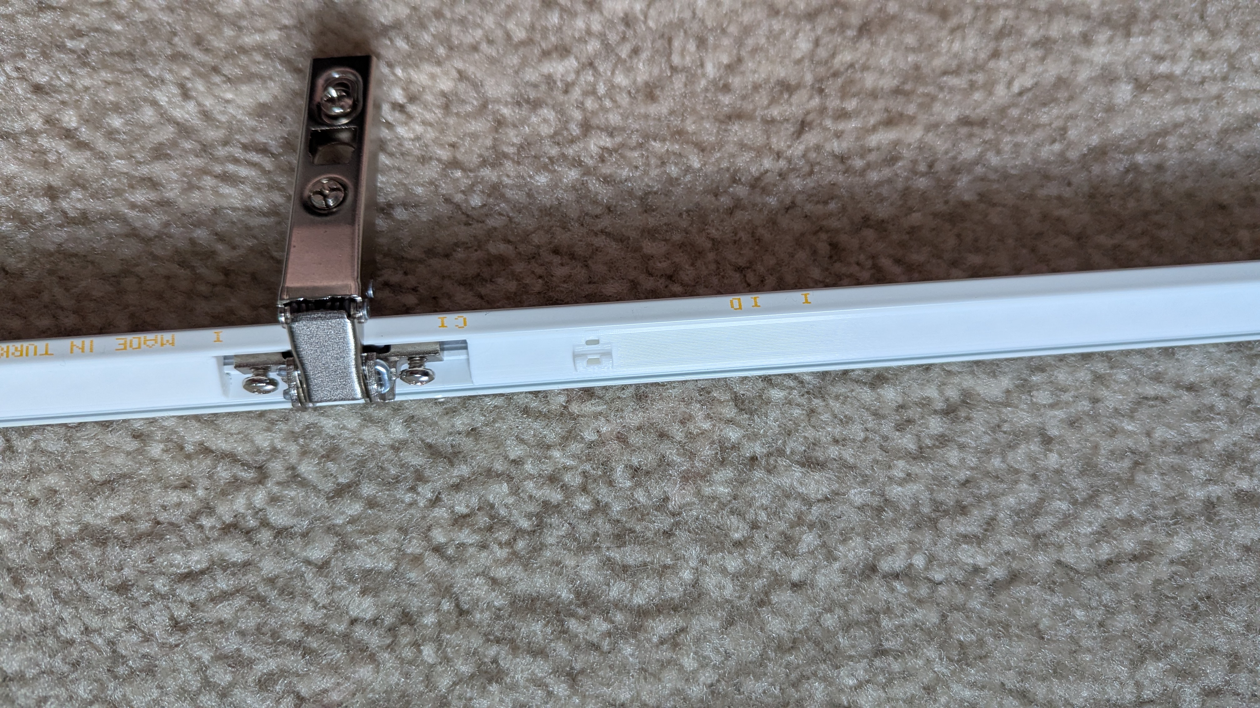 IKEA HÖGBO (HOGBO) Glass Door Compatible COB LED Strip Mounting Trim — miniatura 2