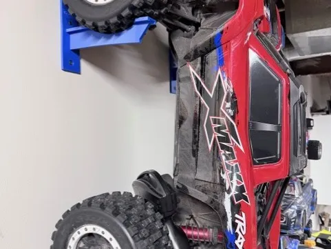 Xmaxx Wall Hanger