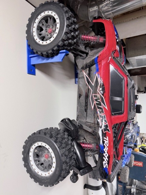 Xmaxx Wall Hanger