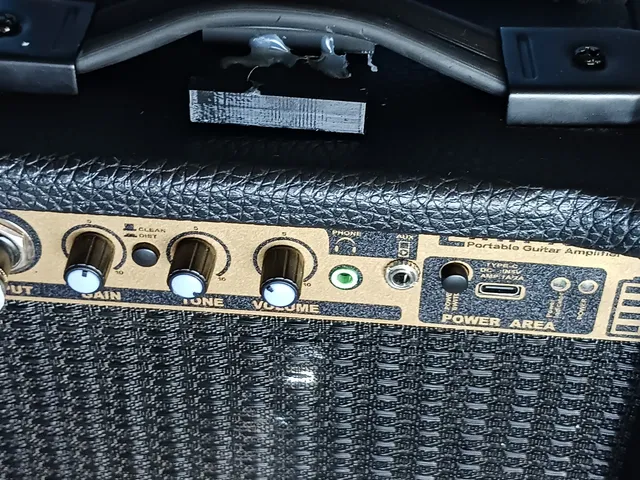 Small guitar amp belt clip