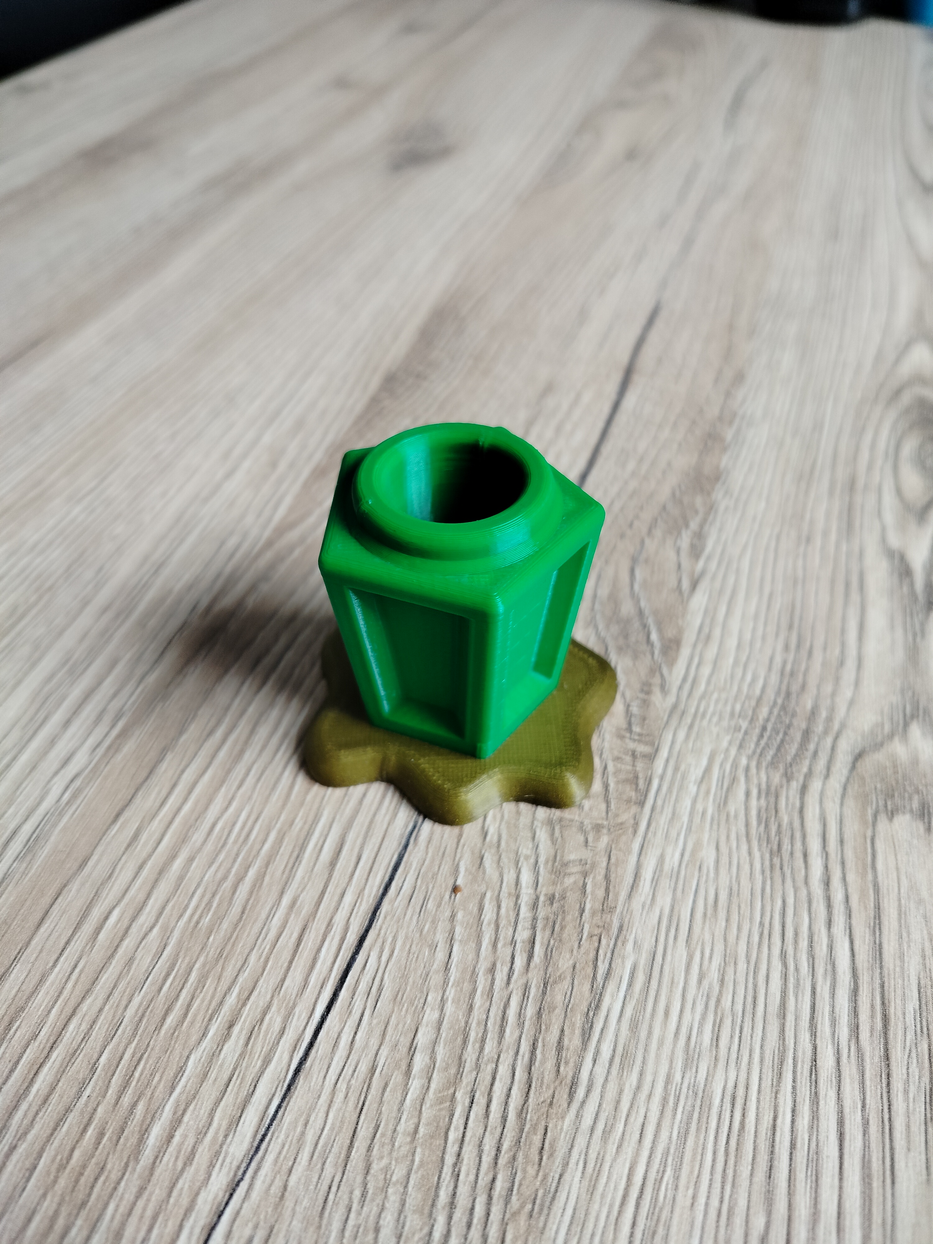 Five-sided pen stand — thumbnail 2