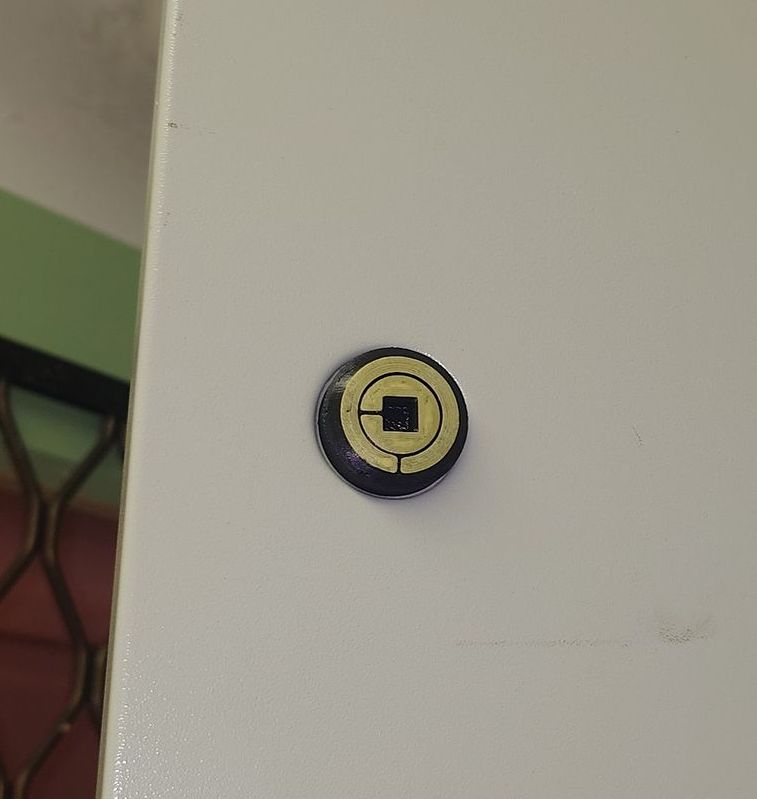 Network box(rack) lock/latch