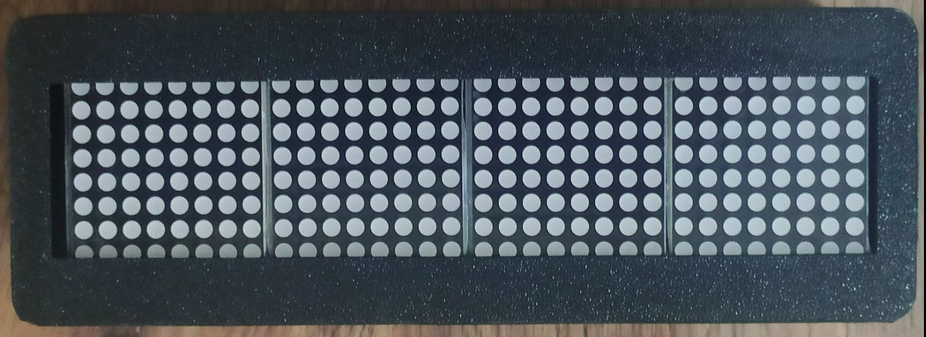 Simple clock with 4 blocks of 8x8 dot matrix with nodemcu and MAX7219