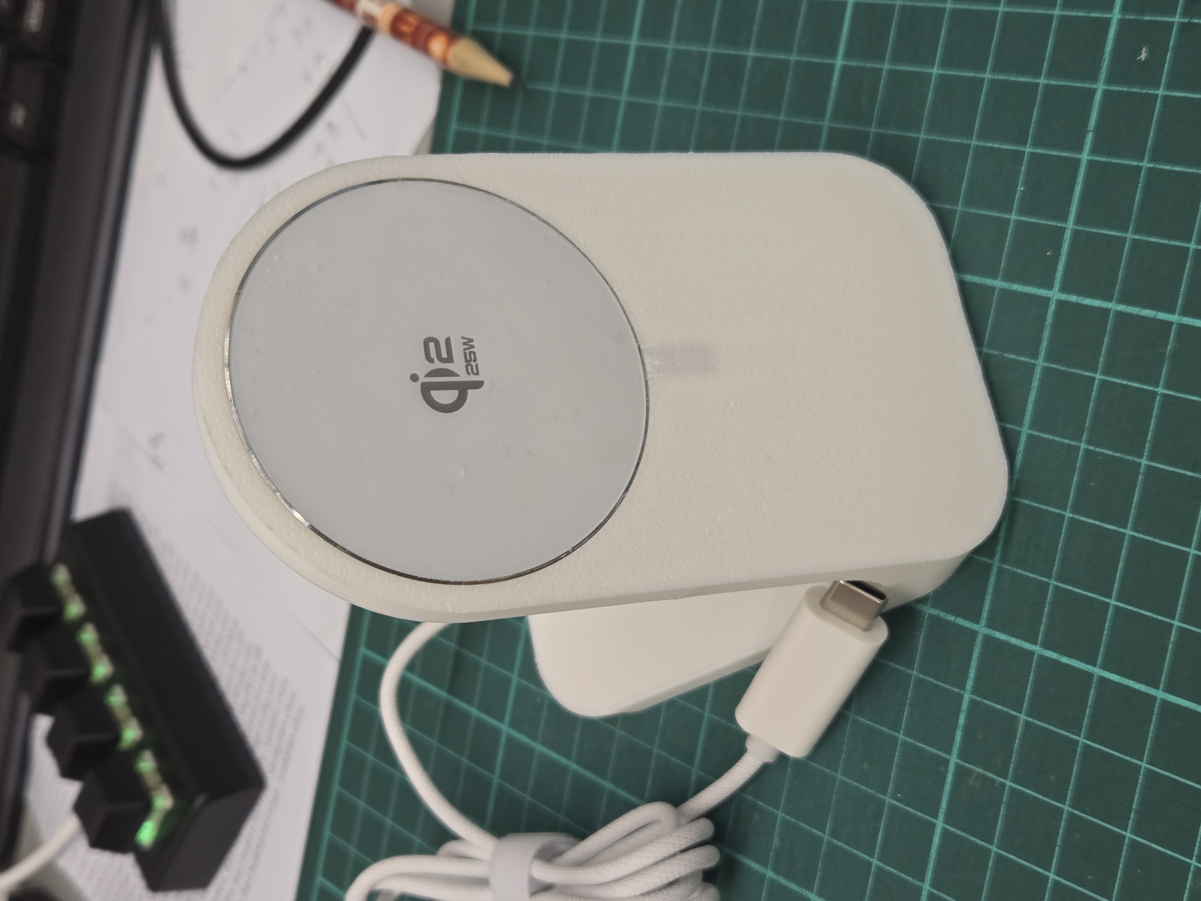 iPhone MagSafe Stand with cable router (rounded)