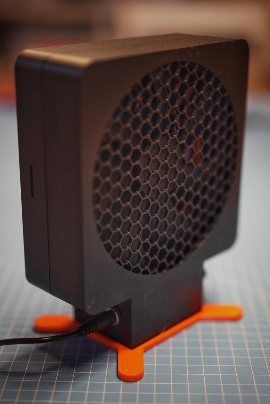 iSuck - The Soldering Fume Extractor