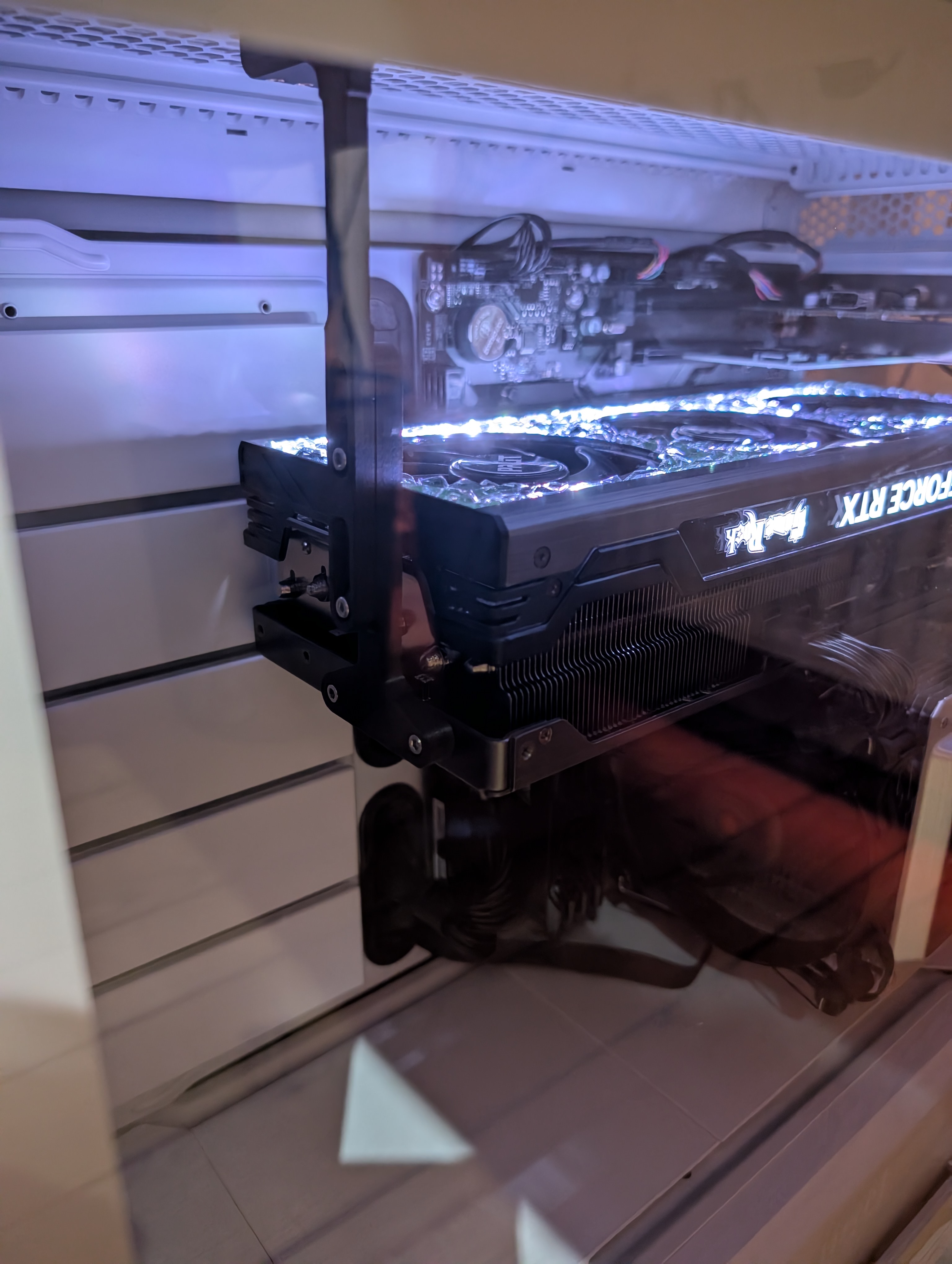 Adjustable Top-down GPU Support Bracket (for bequiet! Silent Base 802)