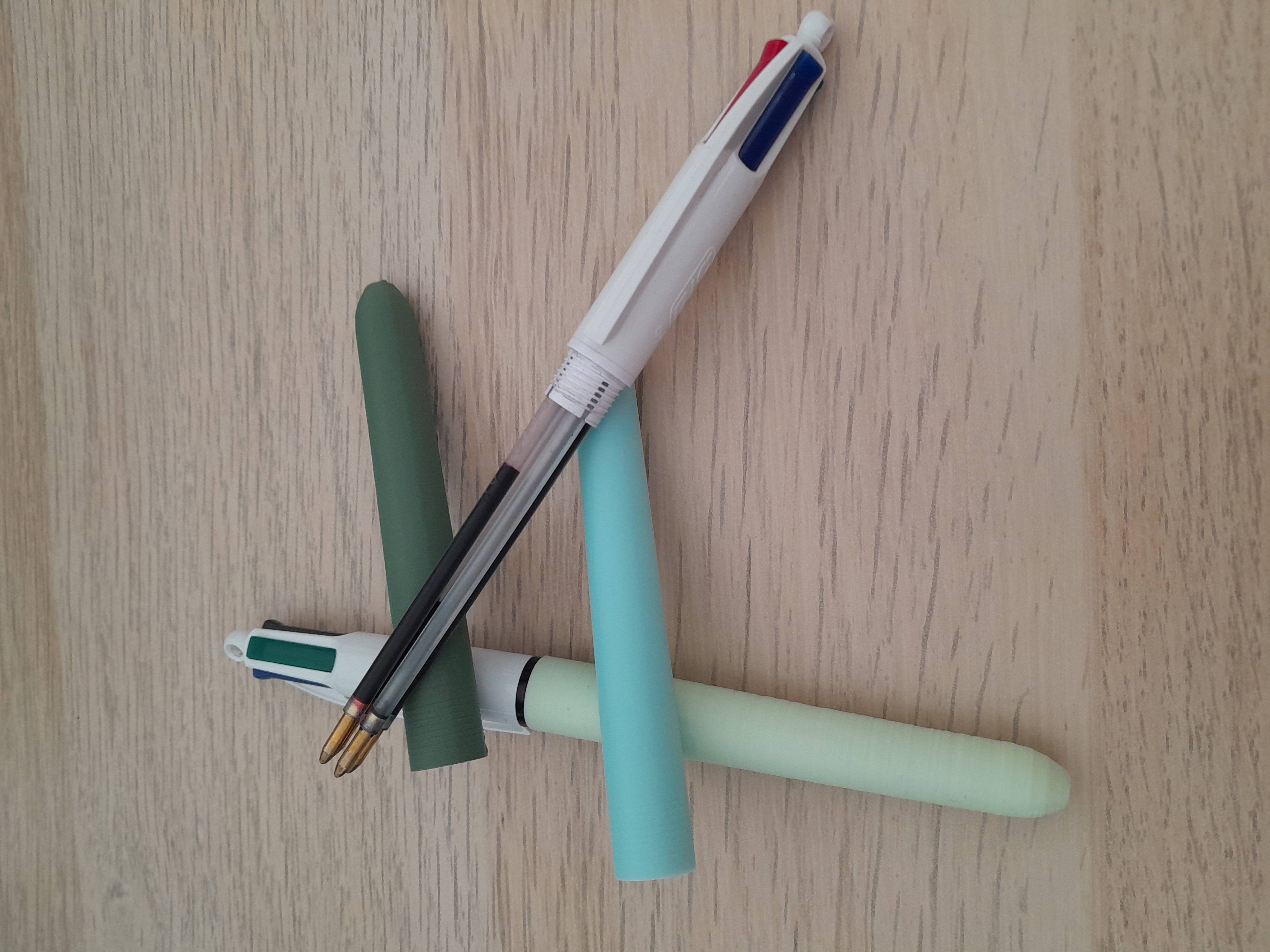 Capuchon stylo 4 couleurs 3D model