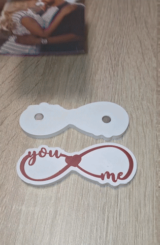 Infinity Love 3D Printed Photo Frame – Magnetic & Freestanding