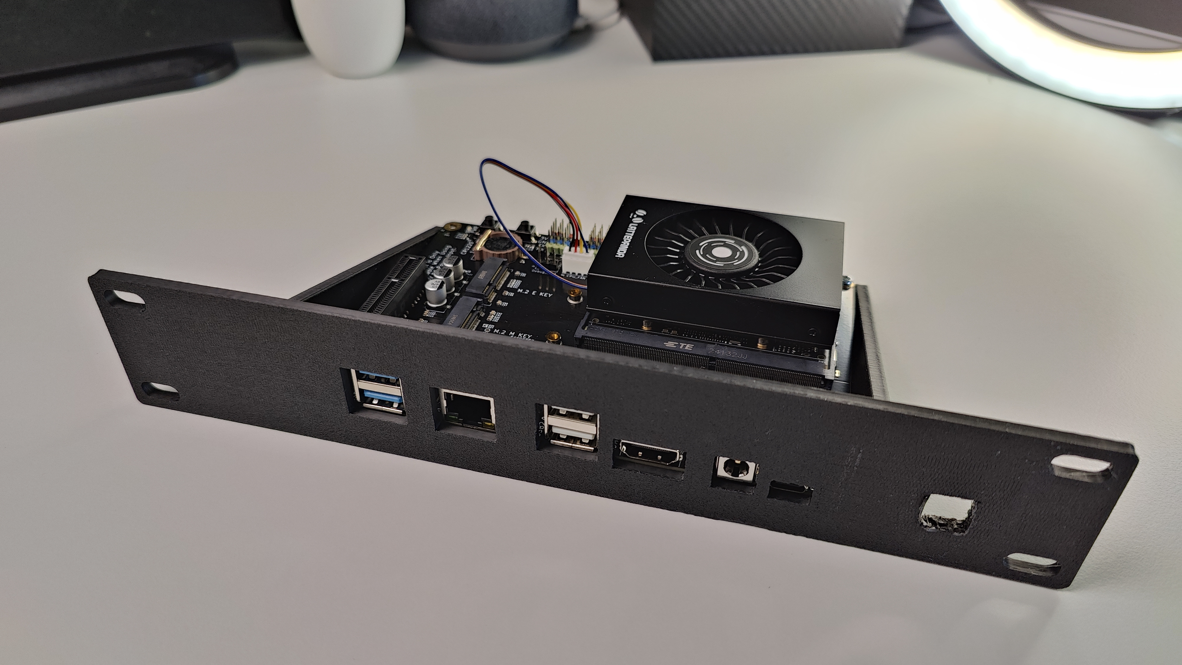 Latte Panda Mu lite carrier board 10 Inch Rack Mount