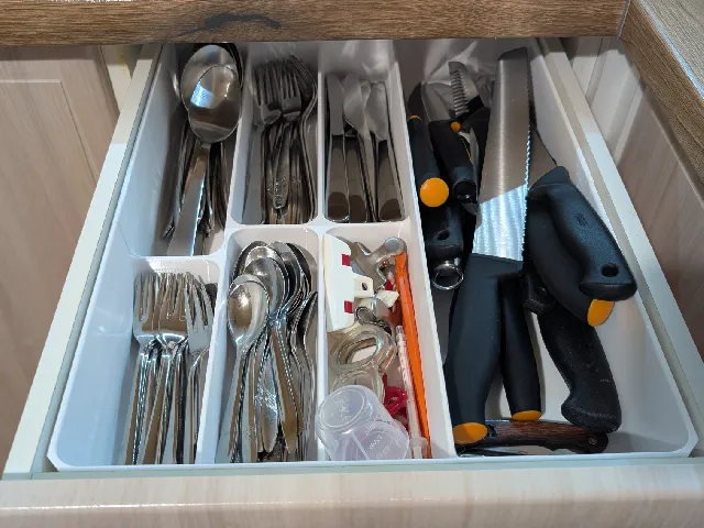 cutlery organizer