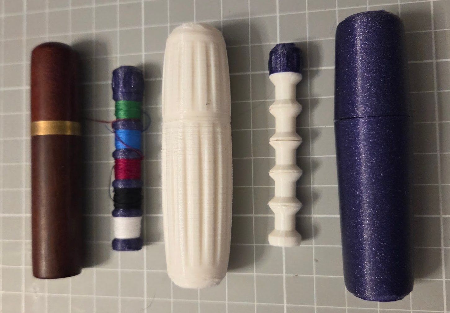 SEWING SET IN LIPSTICK