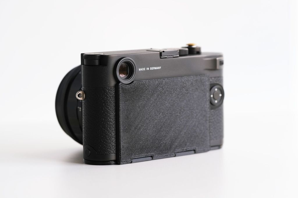V6 flip cover for Leica M10 M11 cameras LCD — thumbnail 4