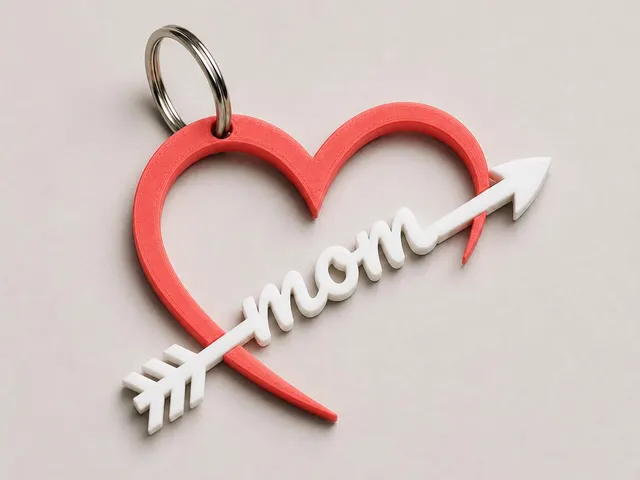 Mom's Heart & Arrow Name Tag