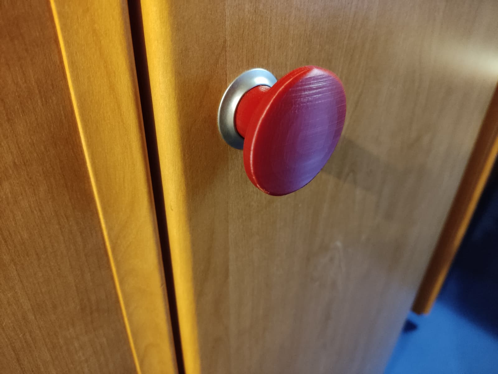 Push Lock Button