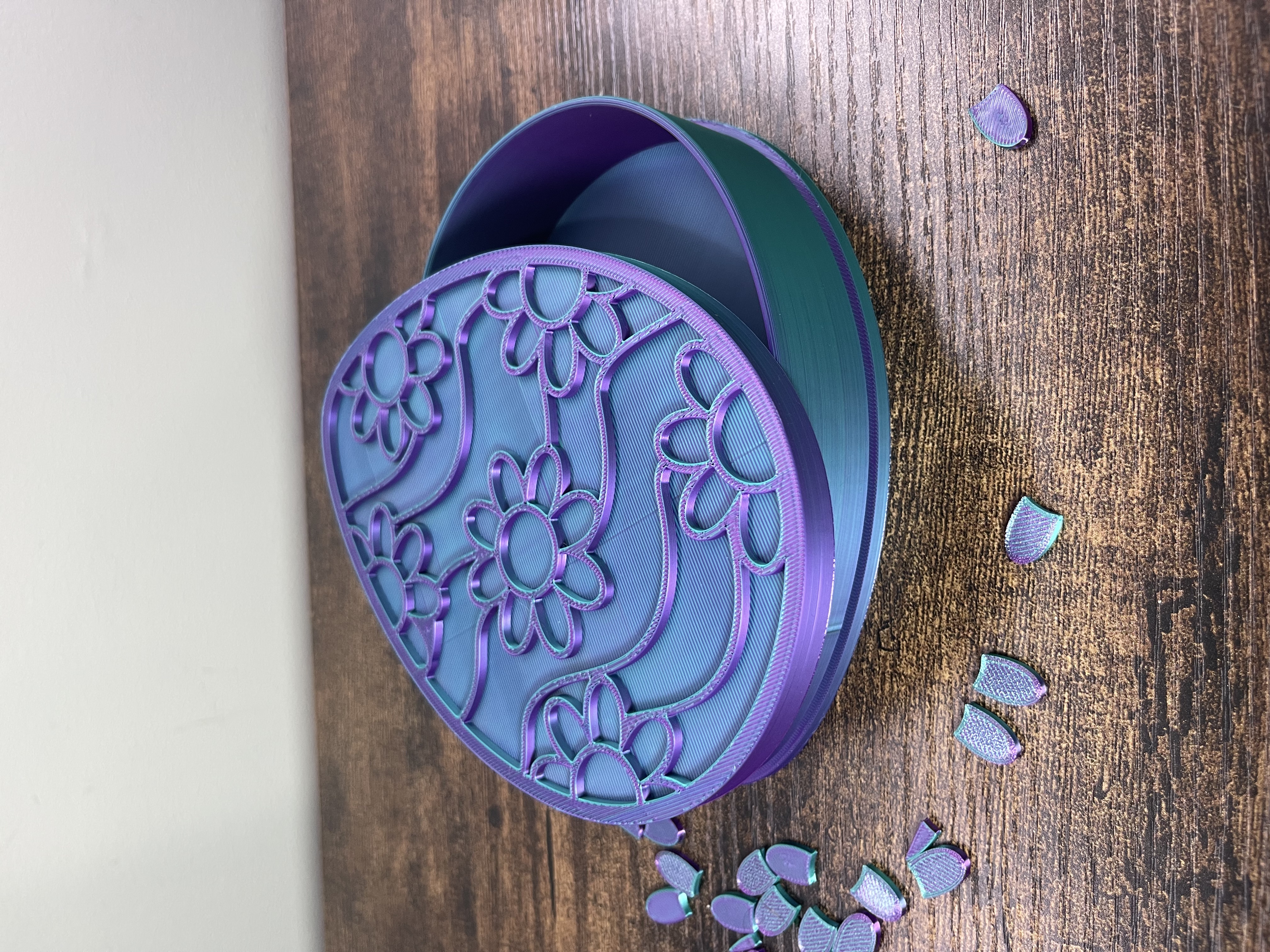 Flower Cutout Easter Egg Box – DIY Puzzle Craft