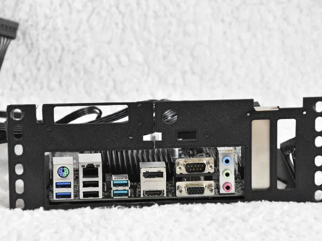 Mini ITX case for 10 inch rack V2.1 - split