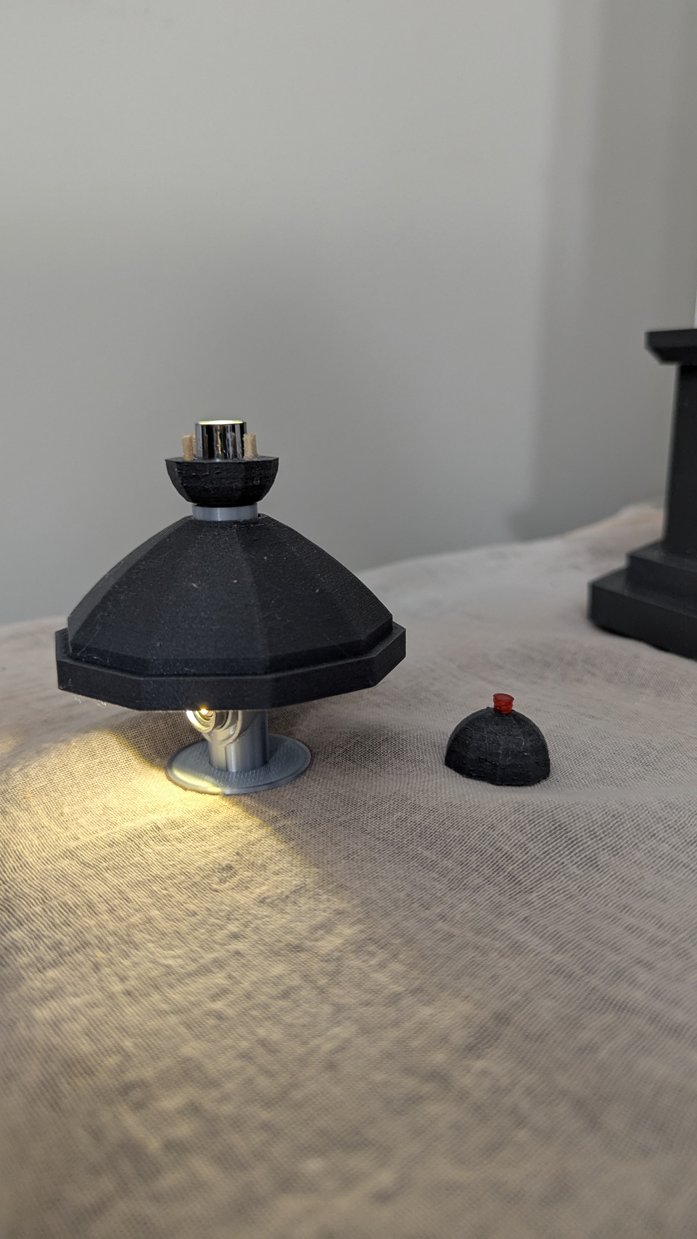 Miniatura 3 do modelo 3D Hexagonal Base Lighthouse Remix Lights