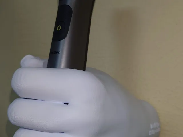 Wall-Mounted Hand Holder for Philips Multigroomer