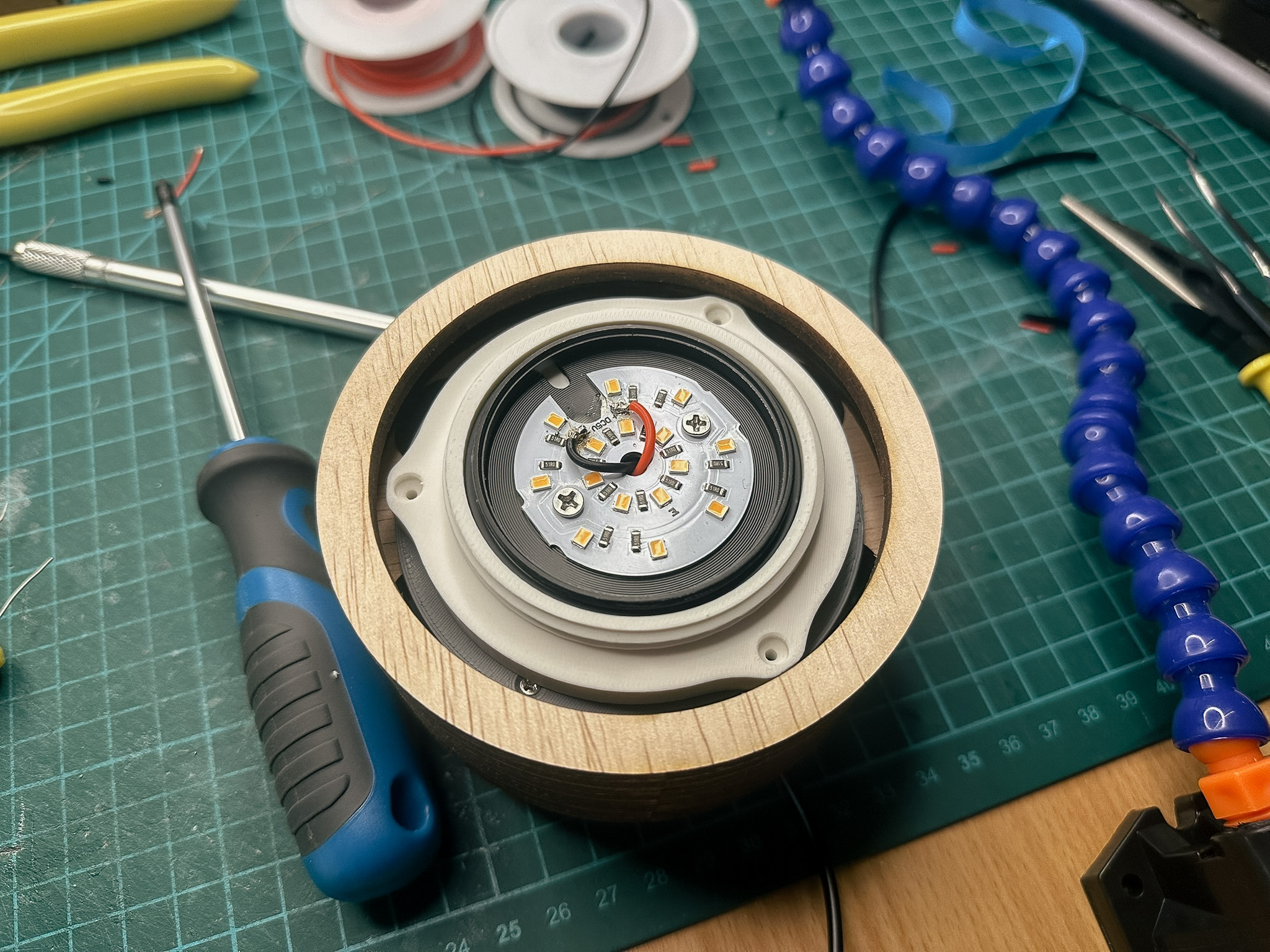 Miniatura 7 do modelo 3D Customisable Wave Lamp
