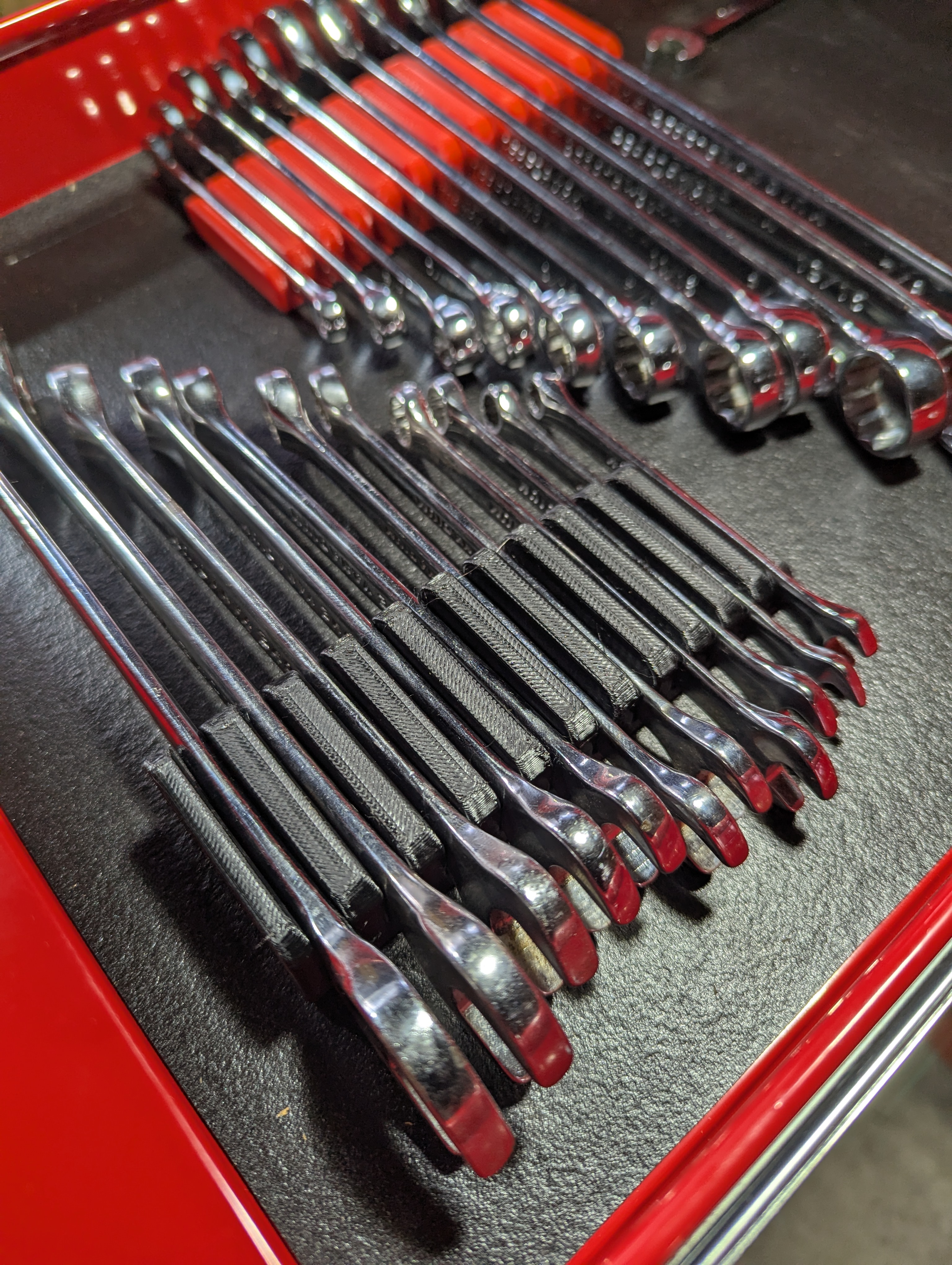 Combination Wrench Holder (11 Wrenches)