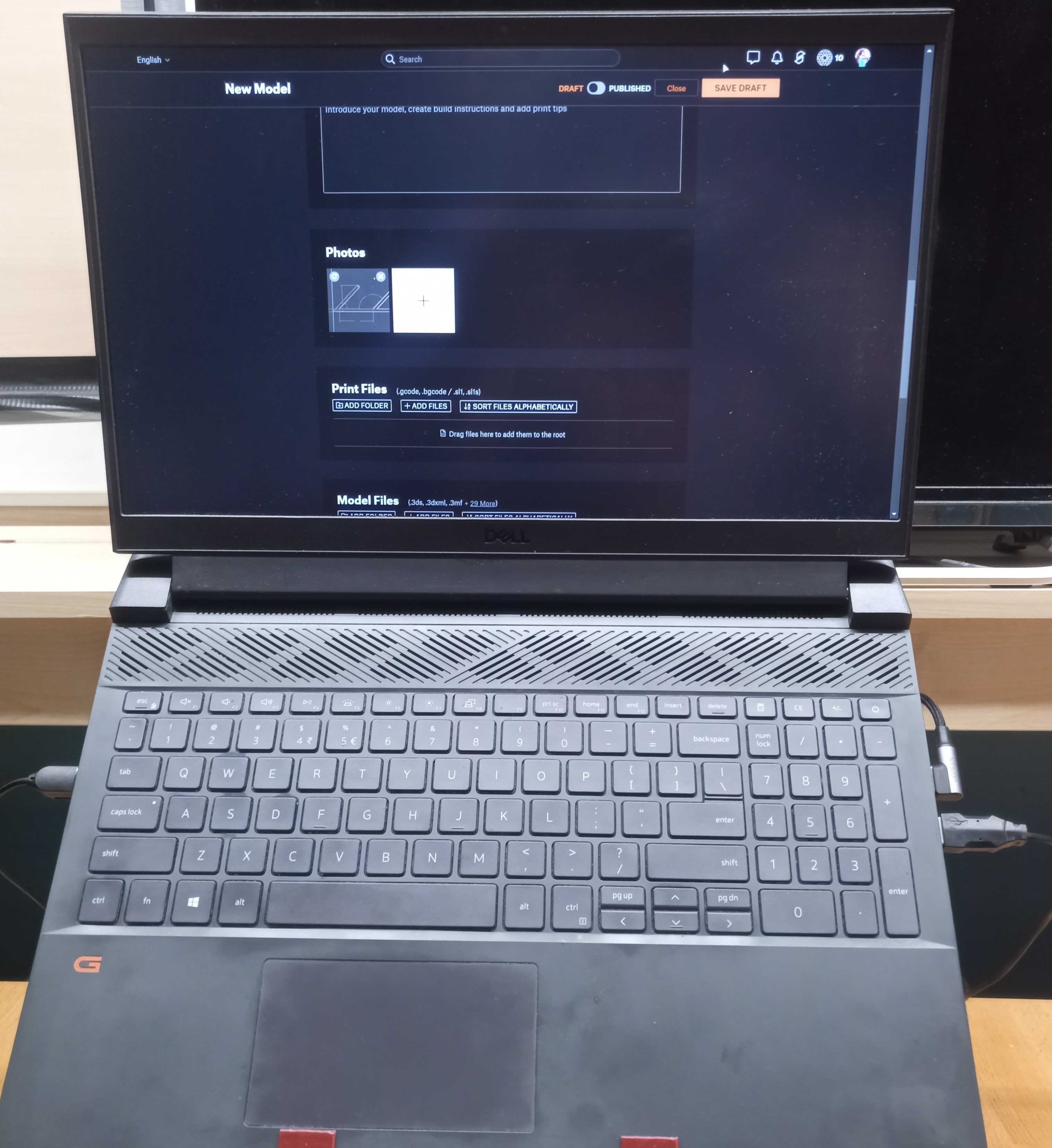Dell G15 laptop stand