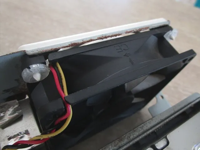 Synology DS216 SE/J NAS - Cooling Fan Retention Ring