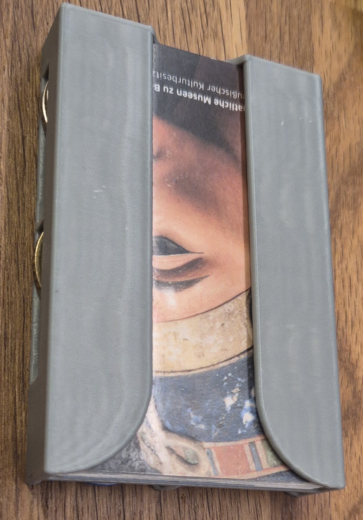 Simple wallet with coin and note storage
