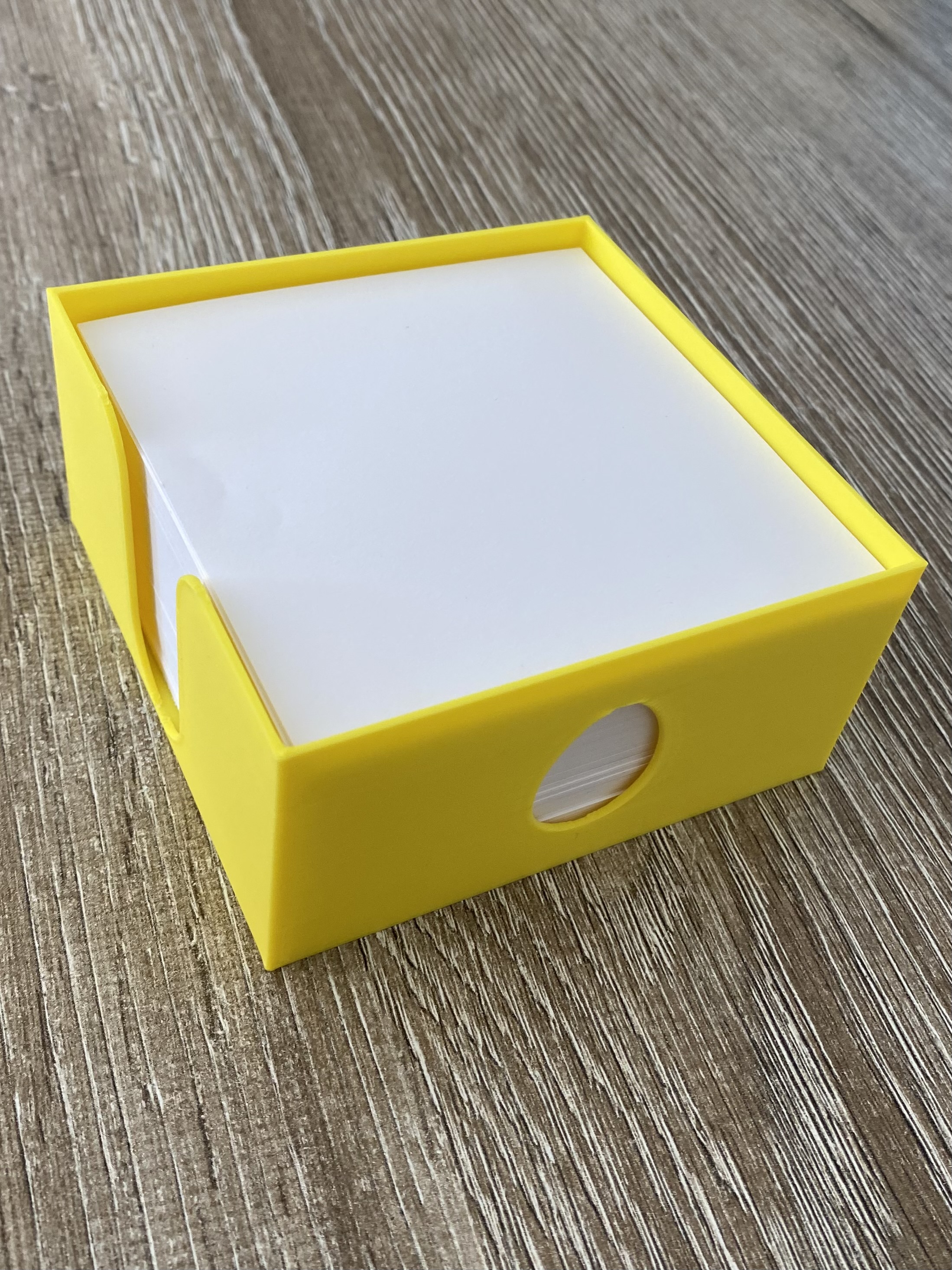 Miniatura 2 do modelo 3D Simple easter paper stack holder with eggs